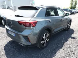 Indiumgrau metallic indiumgrau metallic Gebraucht 2022 VW T-Roc R-line SUV | 30.144 € (Etwas zu teuer)
