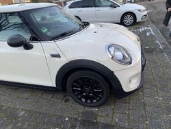 Gebraucht 2015 Mini ONE Kleinwagen | 8.500 € (Teuer)
