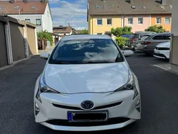 Weiß Gebraucht 2016 Toyota Prius Kleinwagen | 13.000 € (Fairer Preis)