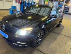 Schwarz Gebraucht 2010 Mercedes C200 Limousine | 8.800 € (Fairer Preis)