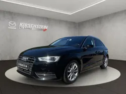 Mythosschwarz metallic (metallic) Gebraucht 2016 Audi A3 Sportback Ambition Limousine | 11.500 € (Guter Preis)