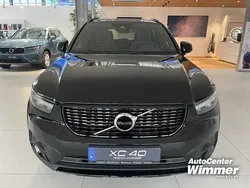Farbe: schwarz Gebraucht 2022 Volvo XC40 R-Design SUV | 37.900 € (Etwas zu teuer)