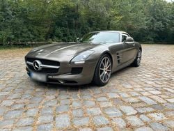 Braun Gebraucht 2012 Mercedes SLS AMG AMG Cabrio | 139.900 €