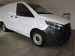 Weiß Gebraucht 2019 Mercedes Vito Van / Kleinbus | 12.290 €