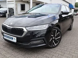 Black magic pearlescent Gebraucht 2021 Skoda Octavia First Edition Kombi | 21.920 € (Guter Preis)