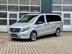 Brillantsilber metallic Gebraucht 2023 Mercedes Vito Van / Kleinbus | 71.400 €
