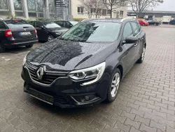 Schwarz Gebraucht 2017 Renault Mégane GrandTour Kombi | 10.990 € (Fairer Preis)