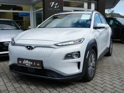 Weiß Gebraucht 2021 Hyundai Kona Style SUV | 23.490 € (Etwas zu teuer)