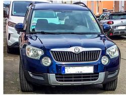 Blau Gebraucht 2011 Skoda Yeti SUV | 3.300 €