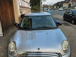 Grau Gebraucht 2008 Mini Cooper Kleinwagen | 2.700 € (Etwas zu teuer)