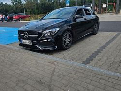 Schwarz Gebraucht 2018 Mercedes CLA180 Shooting Brake Kombi | 19.000 € (Teuer)