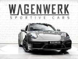 Grau Gebraucht 2024 Porsche 911 Carrera 4S Coupé | 159.900 €