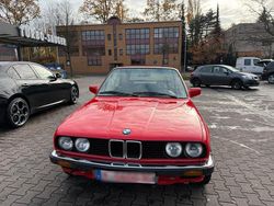 Rot Gebraucht 1986 BMW 325 Cabriolet Cabrio | 24.990 €