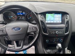 Grau Gebraucht 2017 Ford Focus Titanium Limousine | 11.400 € (Fairer Preis)