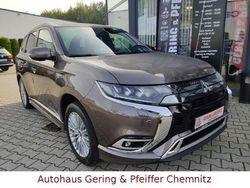 Braun Gebraucht 2020 Mitsubishi Outlander P-HEV Plus SUV | 22.450 € (Fairer Preis)