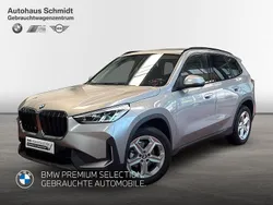 Spacesilber Gebraucht 2024 BMW X1 Comfort Edition SUV | 35.590 € (Superpreis)