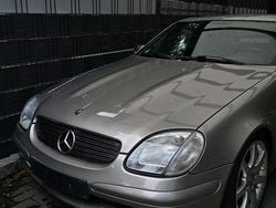 Grau Gebraucht 2002 Mercedes SLK200 Edition Cabrio | 5.300 € (Teuer)