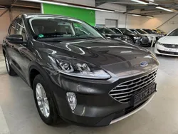 Grau Gebraucht 2020 Ford Kuga Titanium SUV | 18.400 € (Fairer Preis)