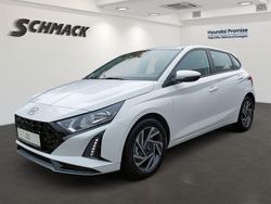 Weiß Neu 2025 Hyundai i20 Trend Limousine | 21.990 € (Guter Preis)