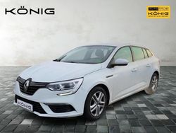 Weiß Gebraucht 2017 Renault Mégane IV Play Limousine | 11.999 € (Etwas zu teuer)