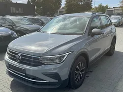 Grau Gebraucht 2022 VW Tiguan Life SUV | 20.990 € (Guter Preis)
