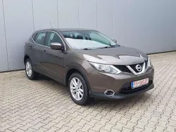 Braun Gebraucht 2015 Nissan Qashqai SUV | 10.499 € (Fairer Preis)