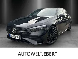 Lack kosmosschwarz Gebraucht 2024 Mercedes A220 AMG line Kleinwagen | 45.990 €