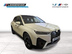 Weiß Gebraucht 2025 BMW iX Sport Line SUV | 76.912 € (Etwas zu teuer)