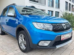 Blau Gebraucht 2019 Dacia Sandero Celebration Kleinwagen | 10.490 € (Fairer Preis)