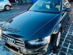 Schwarz Gebraucht 2012 Audi A4 Attraction Limousine | 7.590 € (Fairer Preis)