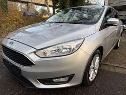 Silber metallic Gebraucht 2016 Ford Focus Business Edition Kombi | 6.700 € (Guter Preis)