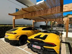 Gelb Gebraucht 2023 Lamborghini Huracán Cabrio | 289.900 € (Superpreis)