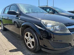 Schwarz Gebraucht 2009 Opel Astra Selection Kombi | 2.200 € (Fairer Preis)