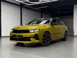 Gelb Gebraucht 2022 Opel Astra Ultimate Limousine | 24.880 € (Etwas zu teuer)