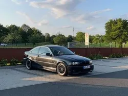 Schwarz Gebraucht 2000 BMW 320 M Sport Coupé | 5.800 €