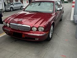 Rot Gebraucht 2007 Jaguar XJ8 Limousine | 9.950 € (Superpreis)
