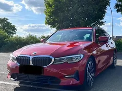 Rot Gebraucht 2022 BMW 320 Shadowline Kombi | 37.600 € (Etwas zu teuer)