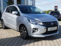 Silber Gebraucht 2023 Mitsubishi Space Star Select Limousine | 17.990 € (Teuer)