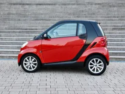 Rot Gebraucht 2007 Smart ForTwo Coupé Kleinwagen | 2.650 € (Fairer Preis)