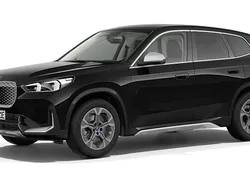 Schwarz Gebraucht 2024 BMW iX1 Luxury Line SUV | 43.037 € (Etwas zu teuer)