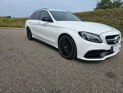 Weiß Gebraucht 2017 Mercedes C63 AMG AMG Kombi | 33.800 € (Fairer Preis)