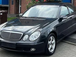 Tektitgrau Gebraucht 2004 Mercedes E200 Limousine | 2.950 € (Fairer Preis)