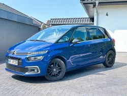 Blau Gebraucht 2017 Citroën C4 Picasso Van / Kleinbus | 11.999 € (Etwas zu teuer)