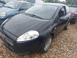 Blau Gebraucht 2009 Fiat Grande Punto Kleinwagen | 1.299 € (Fairer Preis)