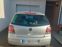 Grau Gebraucht 2009 VW Polo Kleinwagen | 4.500 €