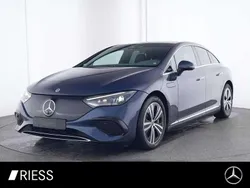 Blau Gebraucht 2024 Mercedes EQE300 Electric Art Limousine | 47.800 € (Guter Preis)