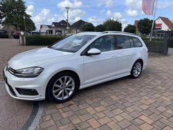 Oryxweiß perlmutteffekt (metallic) Gebraucht 2016 VW Golf VII Highline Kombi | 13.900 € (Fairer Preis)