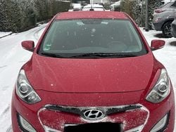 Rot Gebraucht 2014 Hyundai i30 Limousine | 6.998 € (Fairer Preis)