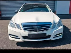 Weiß Gebraucht 2010 Mercedes 350 Kombi | 4.999 €