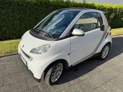 Weiß Gebraucht 2009 Smart ForTwo Coupé Coupé | 3.850 € (Fairer Preis)